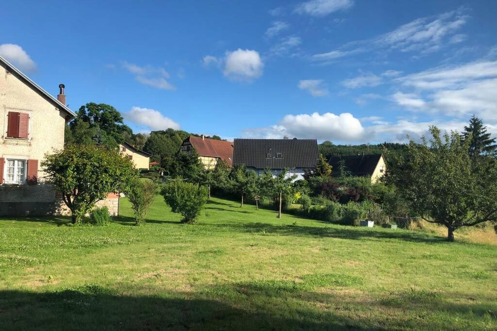 Villa Havre de paix dans le Jura Alsacien avec piscine privée externe de mai à septembre à Bendorf Extérieur photo