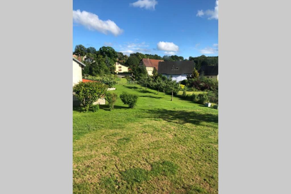 Villa Havre de paix dans le Jura Alsacien avec piscine privée externe de mai à septembre à Bendorf Extérieur photo