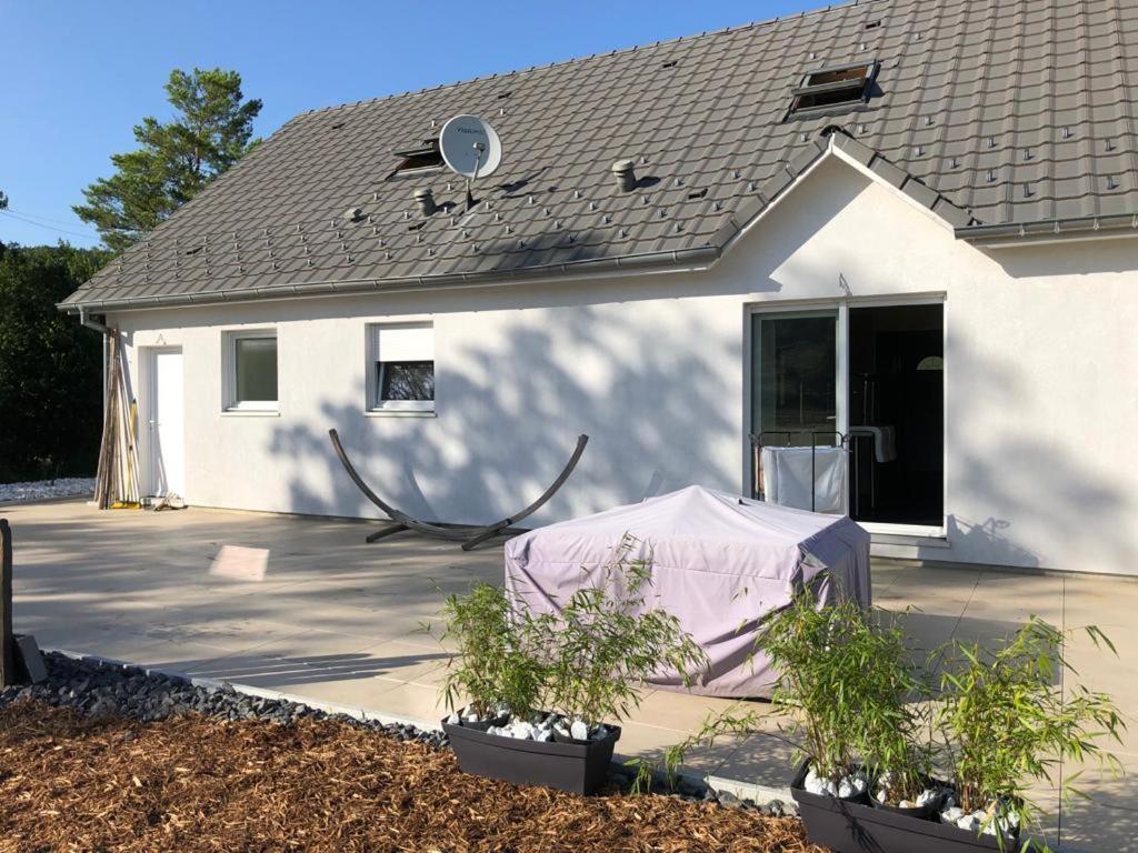 Villa Havre de paix dans le Jura Alsacien avec piscine privée externe de mai à septembre à Bendorf Extérieur photo